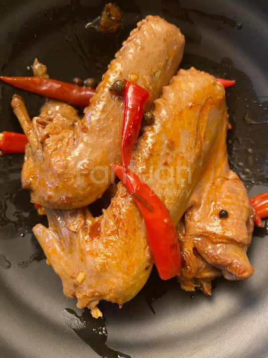 A019 秘制手工鸭翅 Spicy Duck Wing